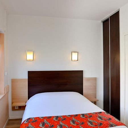 Logis Hostellerie Du Neez Gan Exterior photo