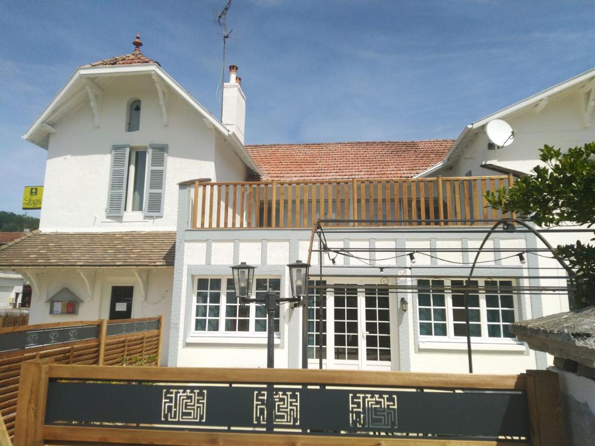 Logis Hostellerie Du Neez Gan Exterior photo