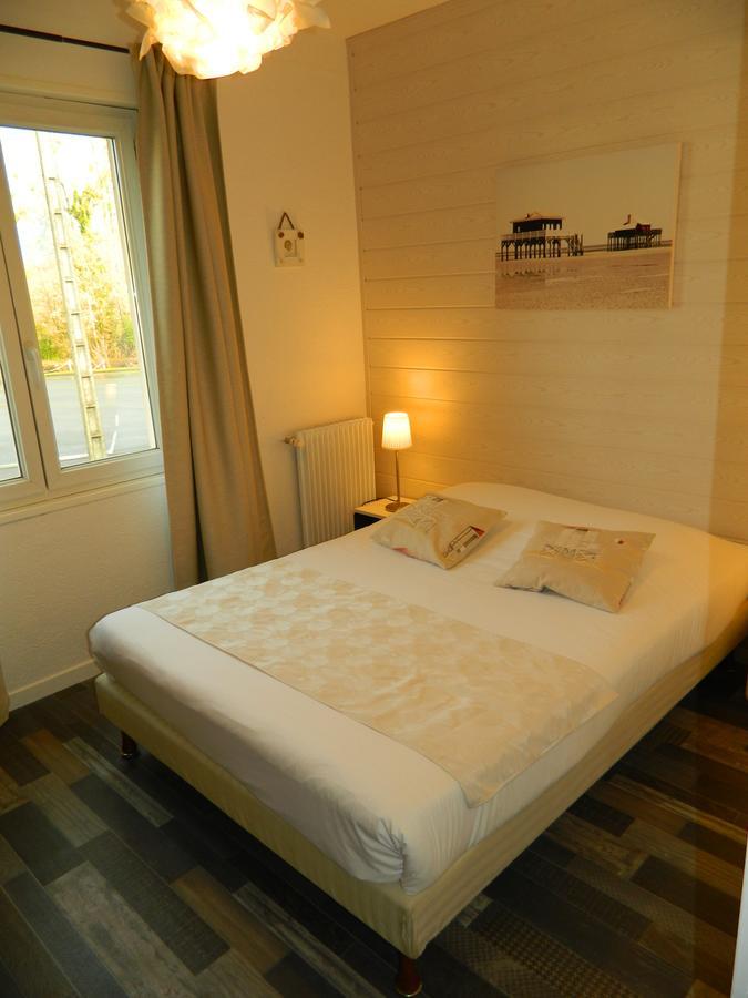 Logis Hostellerie Du Neez Gan Exterior photo