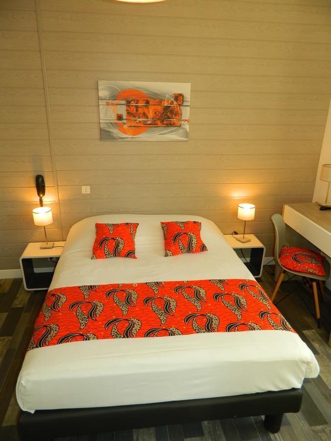 Logis Hostellerie Du Neez Gan Exterior photo